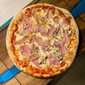 PIZZA Prosciutto e funghi